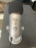85Blue Yeti USB Mic - Recording & Streaming on PC Mac 3 Condenser - PPS285812