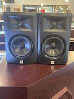 JBL LSR305 2-Way Active Studio Monitors (Pair) SJ 311105