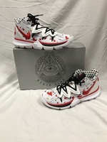 Nike - SneakerRoom x Kyrie 5 - "I Love You Mom" - White - US 10.5 - PPS 314138