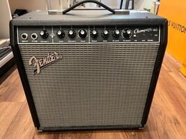 Fender Champion 40 AMP SPB-JH315656