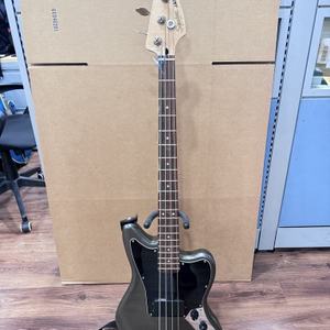 Squier Affinity Series Jaguar Bass in Gray      LS(331805)
