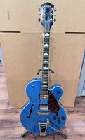 Gretsch G2420T Streamliner Hollow Body Guitar in Blue   LS(331806)