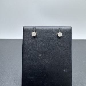 14K Gold Diamond Studs     LS(333014) 