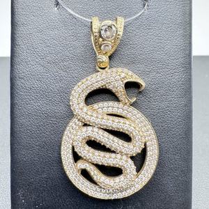 10K Gold Snake Pendant with Stones      LS(333628) 