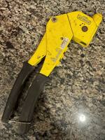 Stanley MR77 Swivel Head Riveter - VWG 334904