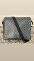 Louis Vuitton Damier Graphite District GM Messenger Bag FL3104 - SPB (335391)