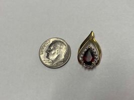 14K yellow gold red ruby center stone teardrop pendant PPSDM