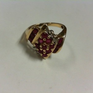 Ruby & Diamond Ring - YG - Sz 7.5 - 10K