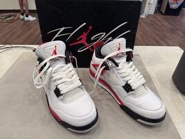 Nike Air Jordan 4 RETRO Size 10.5             LS(341908)