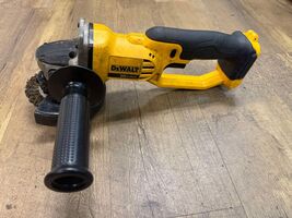 Dewalt DCG412 20V MAX Cordless 4.5 in. - 5 in. Angle Grinder (Tool Only)