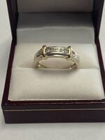 14K White & Yellow Gold Ring With 7 Diamond Chips Size 9 1/2 PPSDM