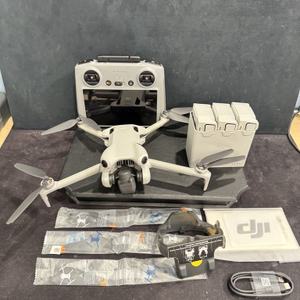 DJI Mini 4 Pro 4K  Camera Drone (3 Batteries) DJI RC 2 Remote       LS(345793)