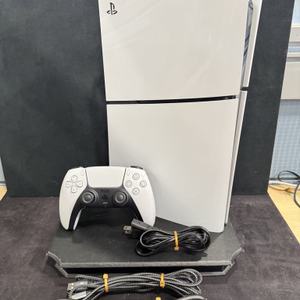 Sony PlayStation 5 Slim 1TB Gaming Console       LS(345805)