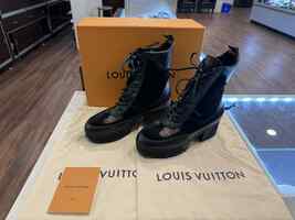 Louis Vuitton Laureate Platform Desert Boots Size 38.5 SPB-TS 347381