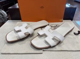 Hermes White Oran Slides Women's 40 EU 10 US            LS(347669)