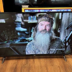 43in TCL Smart TV Model 43S421               LS(347697)