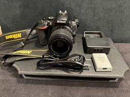 Nikon D5600 DSLR Digital SLR Camera with 18-55mm Lens                 LS(347792)