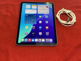 Apple iPad Air 2022 M1 Chip 5th Generation A2588 256GB Wi-Fi 10.9 in Purple PPSD