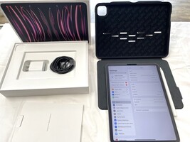 2022  Apple iPad Pro 11" 4th Gen 128GB  w Box - Case & Pen - PPSKN