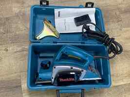 Makita N1900B 3-1/4" Power Planer With Case PPSDM(350079)