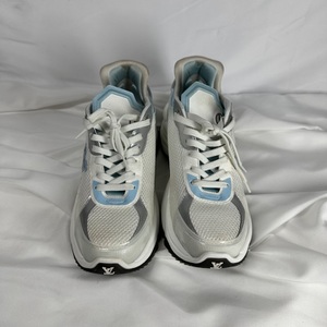 Louis Vuitton Run 55 Sneakers Size 9W No Box SPB-MS