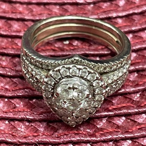 Diamond Ring - White Gold -  Size 7 - 10K - PPSKN