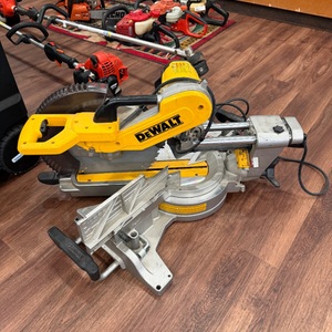 Dewalt DWS779 15 Amp Corded 12 in. Double Bevel Sliding Miter Saw SPB-MS 350992 