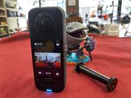 Insta360 X3 5.7K 360 Action Camera With Handle PPSDM(352341)