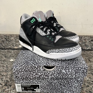 Nike Air Jordan 3 Retro Green Glow Size 9 SPB-MS 352651