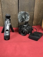 Canon EOS M50 mk II w/ 15-45mm Lens + Tripod + Mic PPSJKI 354474