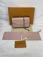 Louis Vuitton Monogram Vernis Pochette Felicie Pink SPB-JB 354971