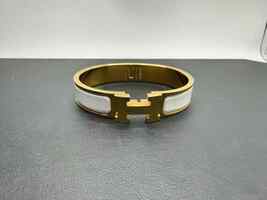 Hermes Women’s White Clic H Bracelet SPB-TS 355070