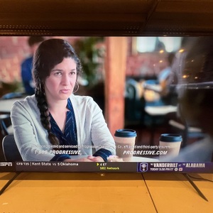 65" Samsung CU7000 Crystal UHD 4K Smart TV SPBCA355477