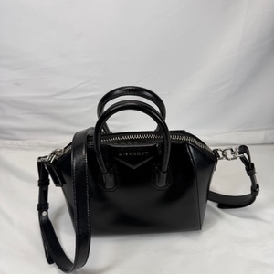 Givenchy Antigona Mini Black Leather SPB-MS 355642