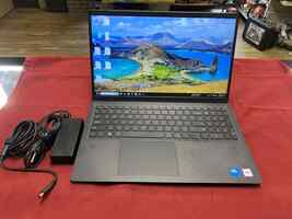 Dell 15 DC15250 Intel Core 3-100U 8GB RAM 512GB SSD 120Hz Screen 357202 PPSDM